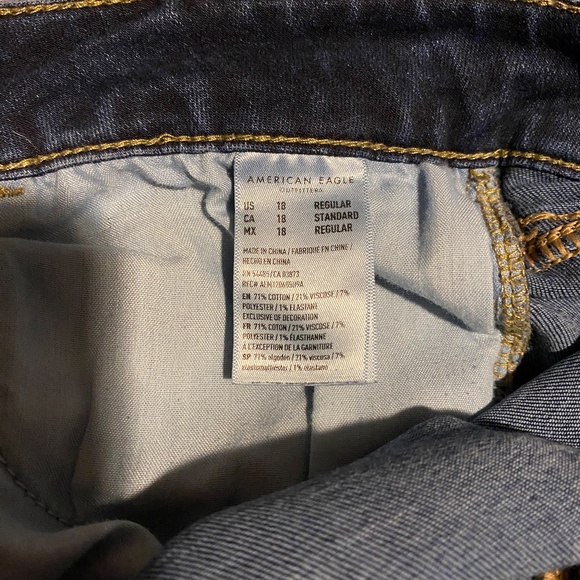 American Eagle Dark Blue Wash Skinny Jeans - Picture 5 of 5